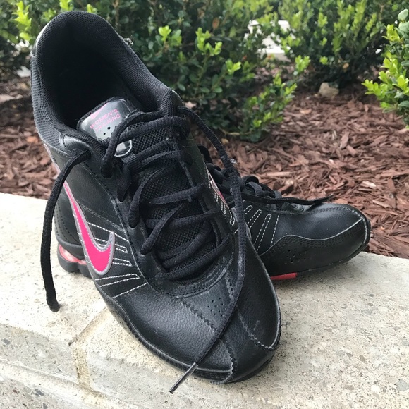 Nike Women’s Tranier - Picture 3 of 6